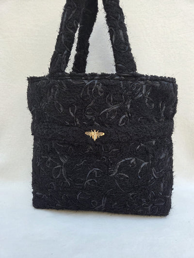 Sac “Noir Minuit” – Texture florale & contraste doré