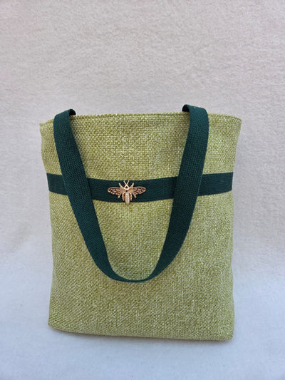 Sac “Fraîcheur Urbaine” – Vert tendre & détails contrastés