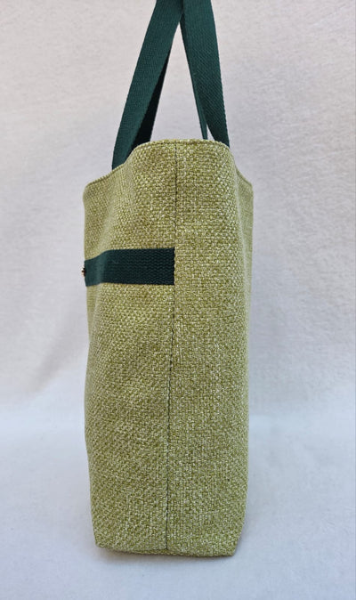 Sac “Fraîcheur Urbaine” – Vert tendre & détails contrastés