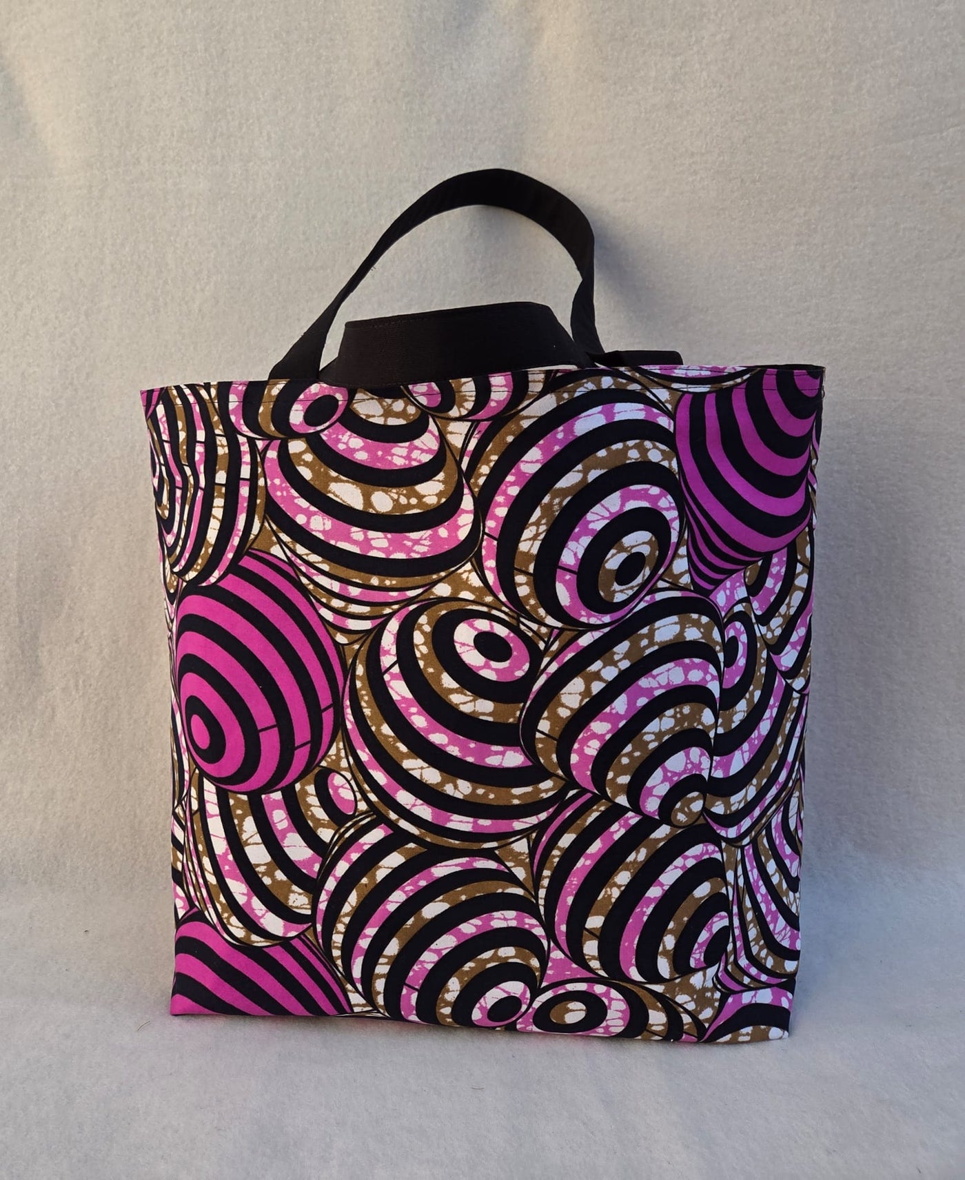 Sac “Pink Vibe” – Wax africain rose & bijou abeille